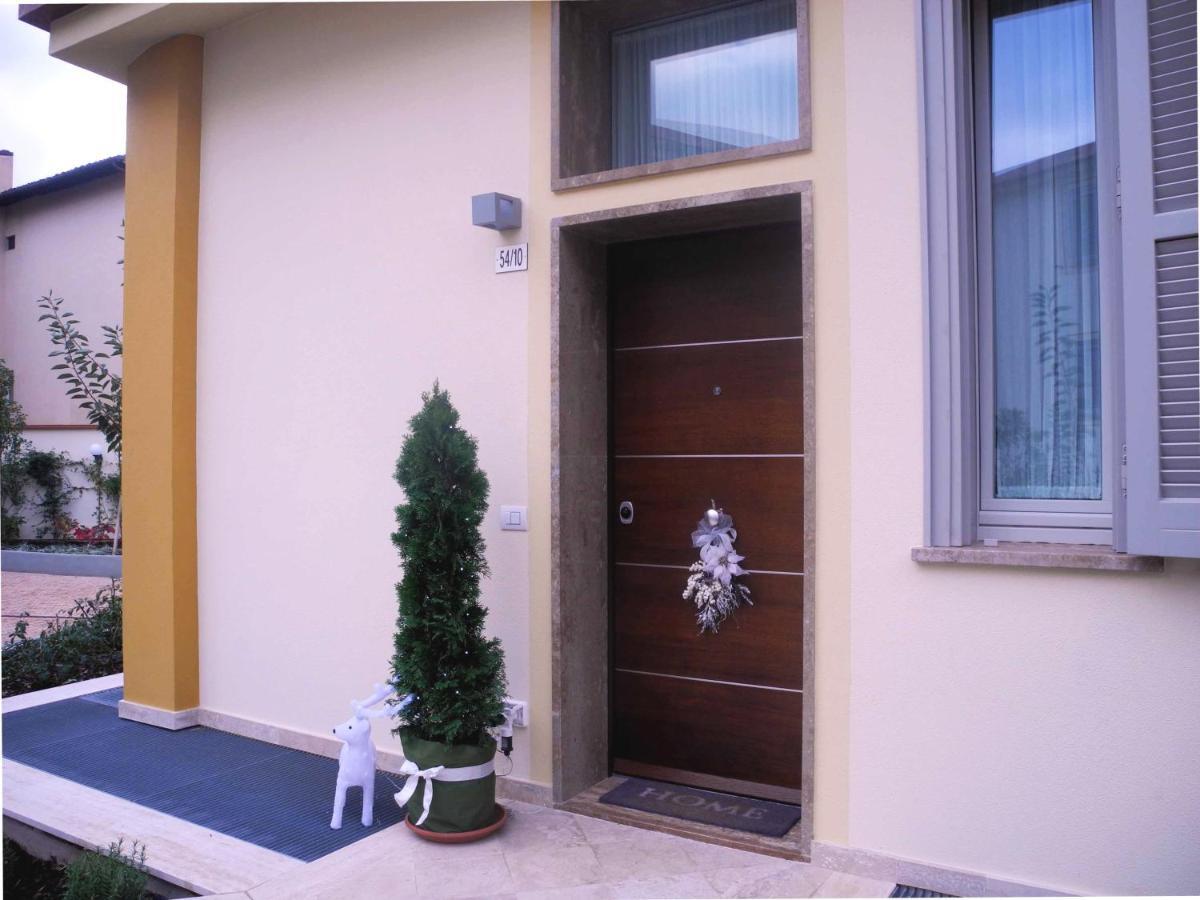 Roommo Santa Maria Novella Florenz Exterior foto